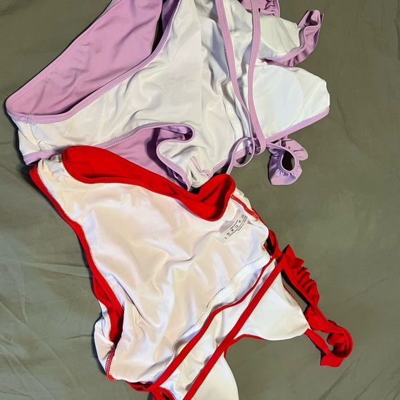 But one get one swimsuit - Picture 7 of 8